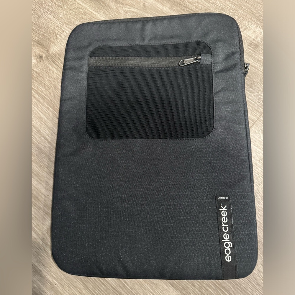 Eagle Creek Padded Laptop Case